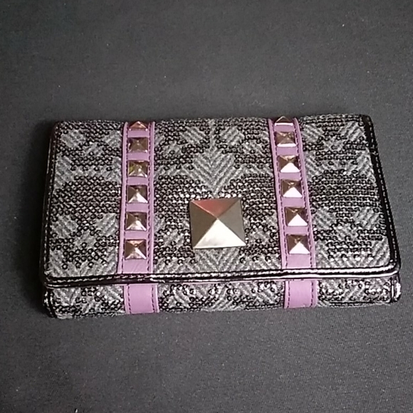 Iron Fist New Studded sequenced skull wallet Clutch - Picture 1 of 6